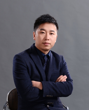首席设计师黄斌